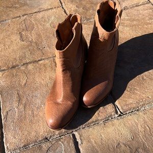 Sam Edelman booties size 8